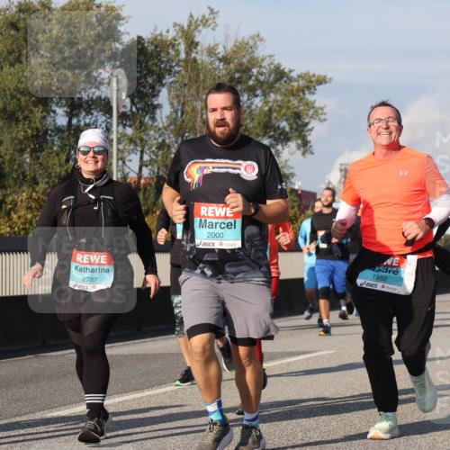 03.10.2025 - Köhlbrandbrückenlauf Luisa Fischer http://msf.ph/oto/9018651 03.10.2025 11:07:42 Position 3 2787, 2000, 1552, 1436 meine-sportfotos.de