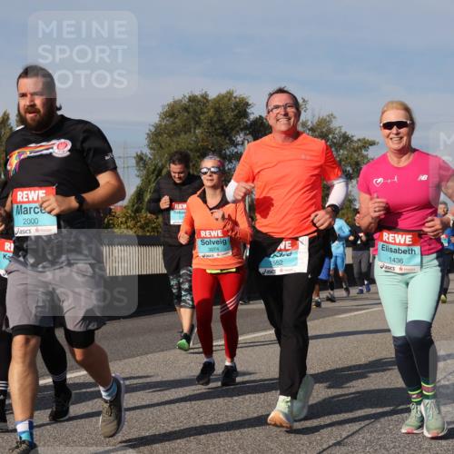 03.10.2025 - Köhlbrandbrückenlauf Luisa Fischer http://msf.ph/oto/9018659 03.10.2025 11:07:44 Position 3 1, 2000, 175, 3074, 121, 1552, 1436 meine-sportfotos.de