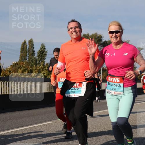 03.10.2025 - Köhlbrandbrückenlauf Luisa Fischer http://msf.ph/oto/9018663 03.10.2025 11:07:44 Position 3 1910, 1552, 1436 meine-sportfotos.de