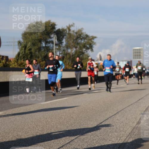 03.10.2025 - Köhlbrandbrückenlauf Luisa Fischer http://msf.ph/oto/9018668 03.10.2025 11:07:45 Position 3  meine-sportfotos.de