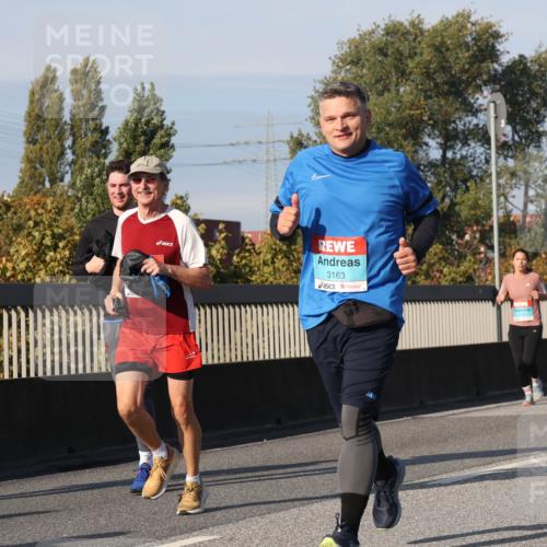 03.10.2025 - Köhlbrandbrückenlauf Luisa Fischer http://msf.ph/oto/9018693 03.10.2025 11:07:50 Position 3 3163 meine-sportfotos.de