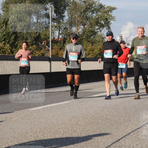 03.10.2025 - Köhlbrandbrückenlauf Luisa Fischer http://msf.ph/oto/9018703 03.10.2025 11:07:51 Position 3 2, 2783, 2784 meine-sportfotos.de