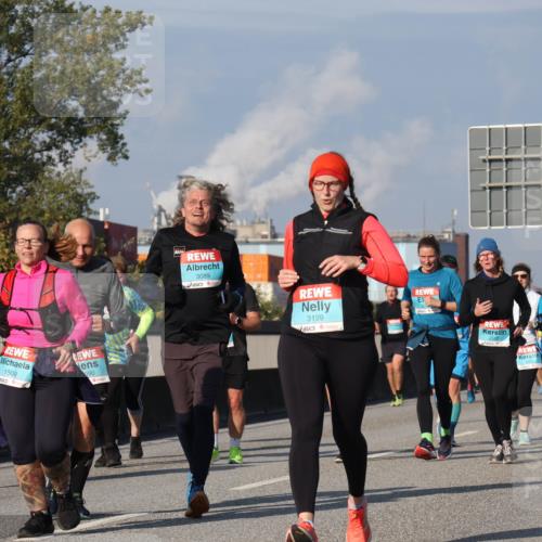 03.10.2025 - Köhlbrandbrückenlauf Luisa Fischer http://msf.ph/oto/9018727 03.10.2025 11:08:01 Position 3 1509, 090, 3089, 3199 meine-sportfotos.de