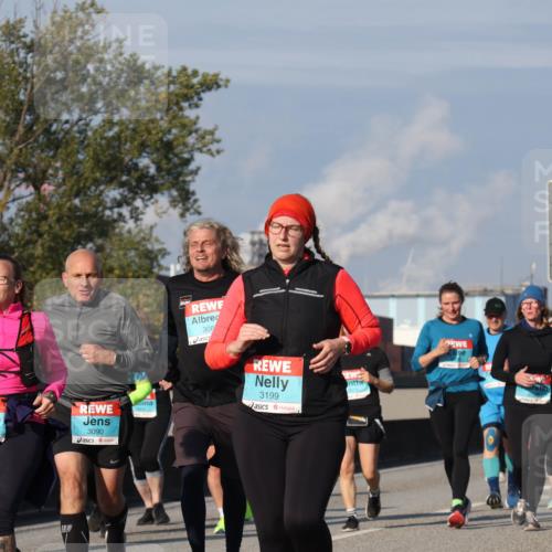 03.10.2025 - Köhlbrandbrückenlauf Luisa Fischer http://msf.ph/oto/9018734 03.10.2025 11:08:02 Position 3 1509, 3090, 308, 3199 meine-sportfotos.de