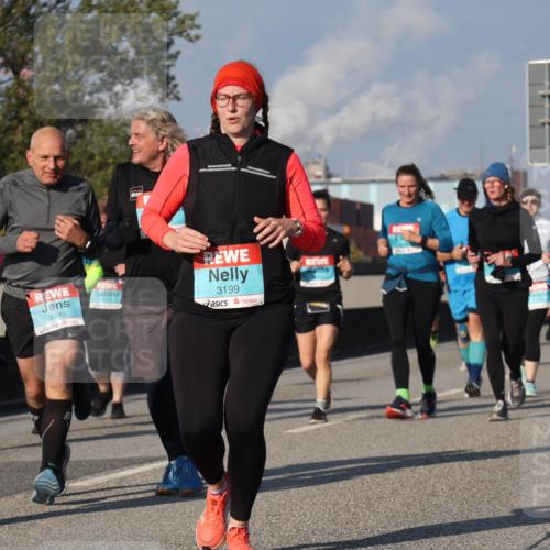 03.10.2025 - Köhlbrandbrückenlauf Luisa Fischer http://msf.ph/oto/9018735 03.10.2025 11:08:02 Position 3 1509, 3090, 3199 meine-sportfotos.de