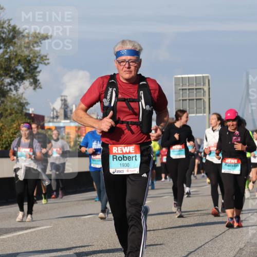 03.10.2025 - Köhlbrandbrückenlauf Luisa Fischer http://msf.ph/oto/9018777 03.10.2025 11:08:09 Position 3 3232, 1930, 1472 meine-sportfotos.de