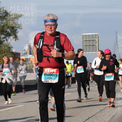 03.10.2025 - Köhlbrandbrückenlauf Luisa Fischer http://msf.ph/oto/9018778 03.10.2025 11:08:09 Position 3 1930 meine-sportfotos.de