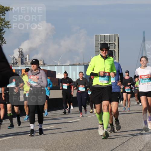 03.10.2025 - Köhlbrandbrückenlauf Luisa Fischer http://msf.ph/oto/9018810 03.10.2025 11:08:14 Position 3 1904, 1653 meine-sportfotos.de
