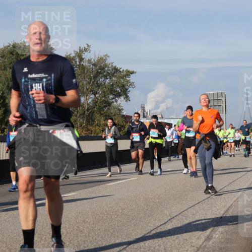 03.10.2025 - Köhlbrandbrückenlauf Luisa Fischer http://msf.ph/oto/9018905 03.10.2025 11:08:30 Position 3  meine-sportfotos.de