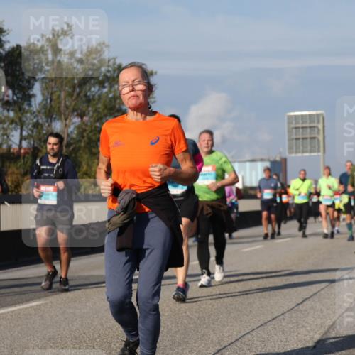 03.10.2025 - Köhlbrandbrückenlauf Luisa Fischer http://msf.ph/oto/9018919 03.10.2025 11:08:32 Position 3  meine-sportfotos.de