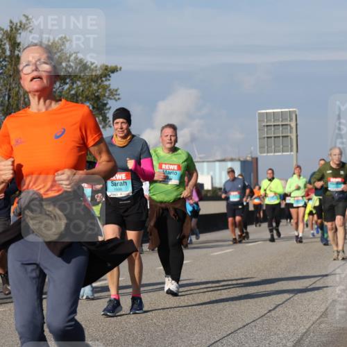 03.10.2025 - Köhlbrandbrückenlauf Luisa Fischer http://msf.ph/oto/9018921 03.10.2025 11:08:33 Position 3 1998 meine-sportfotos.de