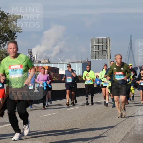 03.10.2025 - Köhlbrandbrückenlauf Luisa Fischer http://msf.ph/oto/9018929 03.10.2025 11:08:34 Position 3  meine-sportfotos.de