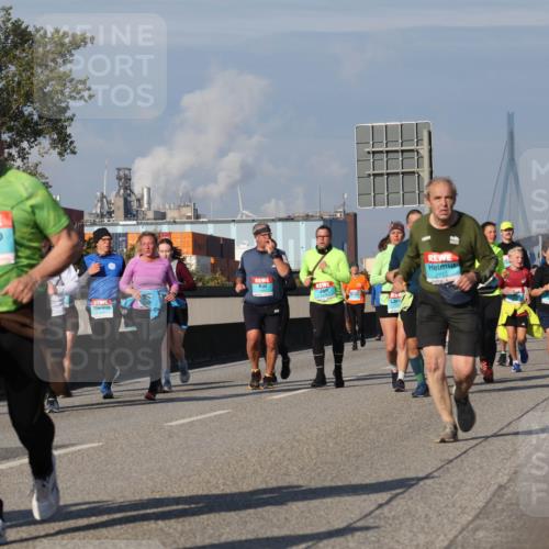 03.10.2025 - Köhlbrandbrückenlauf Luisa Fischer http://msf.ph/oto/9018933 03.10.2025 11:08:35 Position 3 3396, 3713 meine-sportfotos.de
