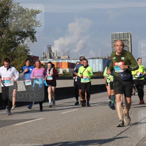 03.10.2025 - Köhlbrandbrückenlauf Luisa Fischer http://msf.ph/oto/9018940 03.10.2025 11:08:36 Position 3 1713 meine-sportfotos.de