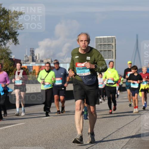 03.10.2025 - Köhlbrandbrückenlauf Luisa Fischer http://msf.ph/oto/9018948 03.10.2025 11:08:37 Position 3 1713 meine-sportfotos.de