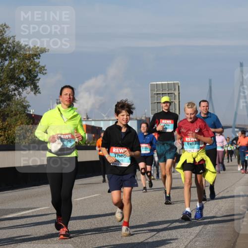03.10.2025 - Köhlbrandbrückenlauf Luisa Fischer http://msf.ph/oto/9018979 03.10.2025 11:08:43 Position 3 1727, 245, 3586 meine-sportfotos.de