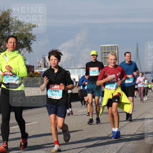 03.10.2025 - Köhlbrandbrückenlauf Luisa Fischer http://msf.ph/oto/9018986 03.10.2025 11:08:44 Position 3 2244, 2245, 1539, 3586 meine-sportfotos.de