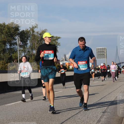 03.10.2025 - Köhlbrandbrückenlauf Luisa Fischer http://msf.ph/oto/9019009 03.10.2025 11:08:48 Position 3 1539, 2451 meine-sportfotos.de