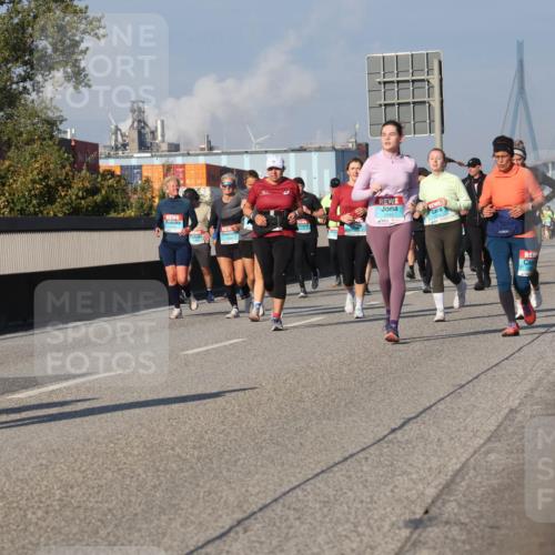 03.10.2025 - Köhlbrandbrückenlauf Luisa Fischer http://msf.ph/oto/9019033 03.10.2025 11:08:52 Position 3  meine-sportfotos.de
