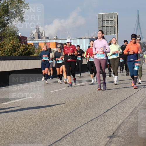 03.10.2025 - Köhlbrandbrückenlauf Luisa Fischer http://msf.ph/oto/9019036 03.10.2025 11:08:53 Position 3  meine-sportfotos.de