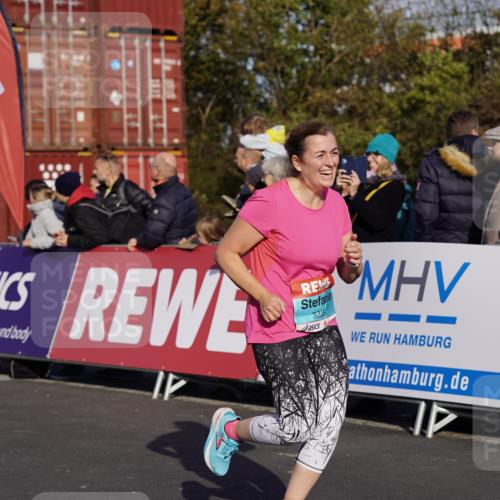 03.10.2025 - Köhlbrandbrückenlauf Michael Burmester http://msf.ph/oto/9019093 03.10.2025 10:19:22 Ziel 1287, 1310, 1502, 1531, 1690, 1859, 1995, 2885, 2886, 2949, 3239, 3489, 3558, 3786, 3815, 3828 meine-sportfotos.de
