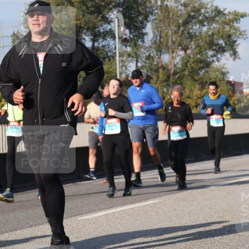 03.10.2025 - Köhlbrandbrückenlauf Luisa Fischer http://msf.ph/oto/9019122 03.10.2025 11:09:06 Position 3  meine-sportfotos.de