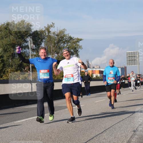 03.10.2025 - Köhlbrandbrückenlauf Luisa Fischer http://msf.ph/oto/9019158 03.10.2025 11:09:12 Position 3 1814, 3234 meine-sportfotos.de