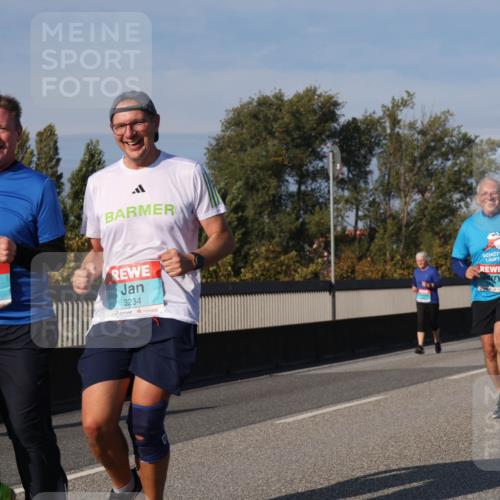 03.10.2025 - Köhlbrandbrückenlauf Luisa Fischer http://msf.ph/oto/9019171 03.10.2025 11:09:14 Position 3 1814, 3234 meine-sportfotos.de