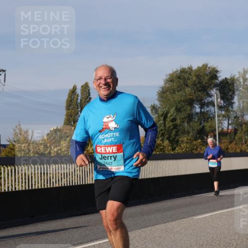 03.10.2025 - Köhlbrandbrückenlauf Luisa Fischer http://msf.ph/oto/9019184 03.10.2025 11:09:17 Position 3 3447 meine-sportfotos.de