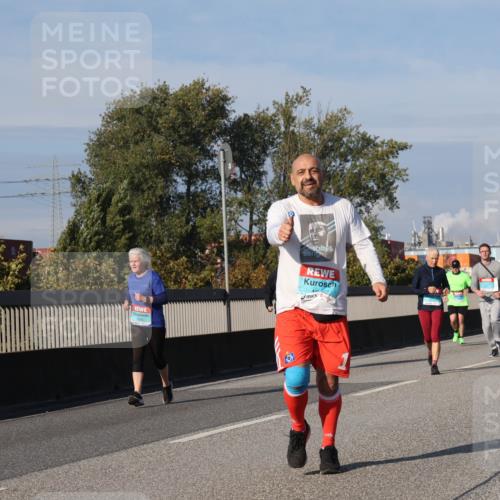 03.10.2025 - Köhlbrandbrückenlauf Luisa Fischer http://msf.ph/oto/9019191 03.10.2025 11:09:18 Position 3  meine-sportfotos.de