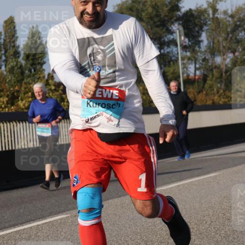 03.10.2025 - Köhlbrandbrückenlauf Luisa Fischer http://msf.ph/oto/9019203 03.10.2025 11:09:19 Position 3 1 meine-sportfotos.de