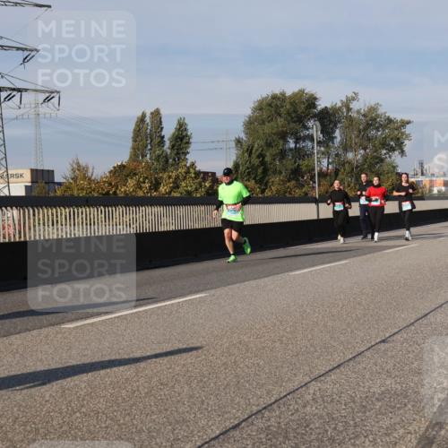 03.10.2025 - Köhlbrandbrückenlauf Luisa Fischer http://msf.ph/oto/9019233 03.10.2025 11:09:26 Position 3  meine-sportfotos.de