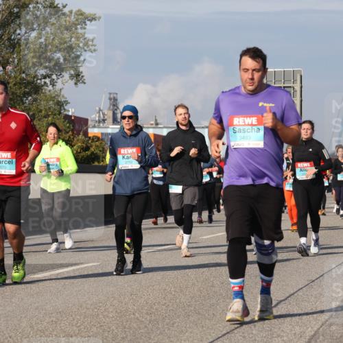 03.10.2025 - Köhlbrandbrückenlauf Luisa Fischer http://msf.ph/oto/9019234 03.10.2025 11:09:42 Position 3 2070, 2752, 3483, 223, 20, 00, 3614 meine-sportfotos.de