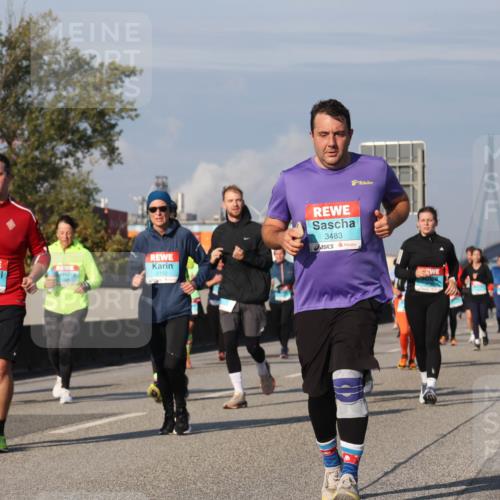 03.10.2025 - Köhlbrandbrückenlauf Luisa Fischer http://msf.ph/oto/9019237 03.10.2025 11:09:42 Position 3 2070, 2752, 3483, 1000 meine-sportfotos.de