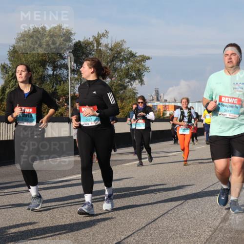 03.10.2025 - Köhlbrandbrückenlauf Luisa Fischer http://msf.ph/oto/9019269 03.10.2025 11:09:48 Position 3 2162, 2237, 3614 meine-sportfotos.de