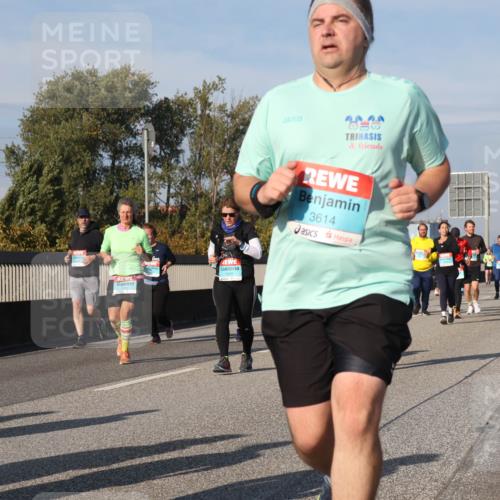 03.10.2025 - Köhlbrandbrückenlauf Luisa Fischer http://msf.ph/oto/9019277 03.10.2025 11:09:49 Position 3 1579, 2820, 3614 meine-sportfotos.de