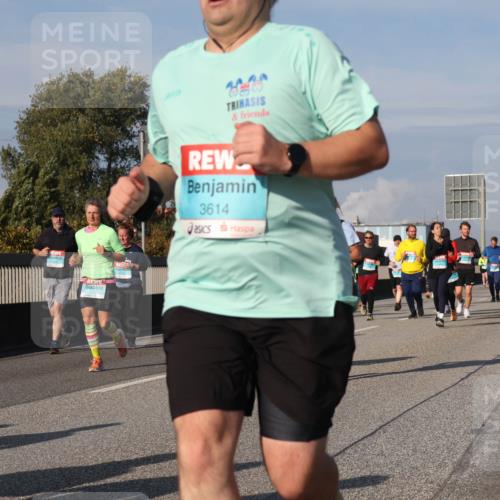 03.10.2025 - Köhlbrandbrückenlauf Luisa Fischer http://msf.ph/oto/9019278 03.10.2025 11:09:50 Position 3 3614 meine-sportfotos.de