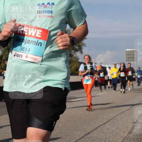 03.10.2025 - Köhlbrandbrückenlauf Luisa Fischer http://msf.ph/oto/9019280 03.10.2025 11:09:50 Position 3 3614 meine-sportfotos.de