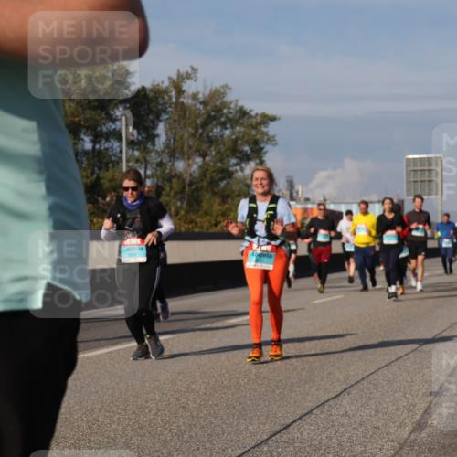 03.10.2025 - Köhlbrandbrückenlauf Luisa Fischer http://msf.ph/oto/9019282 03.10.2025 11:09:50 Position 3  meine-sportfotos.de