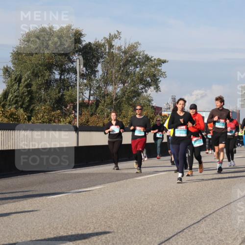 03.10.2025 - Köhlbrandbrückenlauf Luisa Fischer http://msf.ph/oto/9019300 03.10.2025 11:09:53 Position 3 1910 meine-sportfotos.de