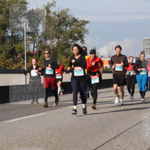 03.10.2025 - Köhlbrandbrückenlauf Luisa Fischer http://msf.ph/oto/9019307 03.10.2025 11:09:54 Position 3 3429, 1910, 2870 meine-sportfotos.de