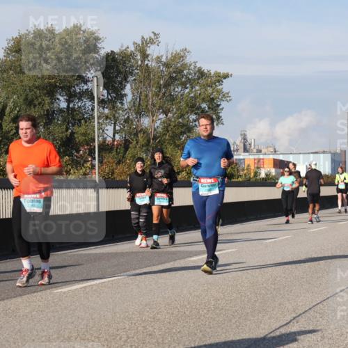 03.10.2025 - Köhlbrandbrückenlauf Luisa Fischer http://msf.ph/oto/9019350 03.10.2025 11:10:02 Position 3  meine-sportfotos.de