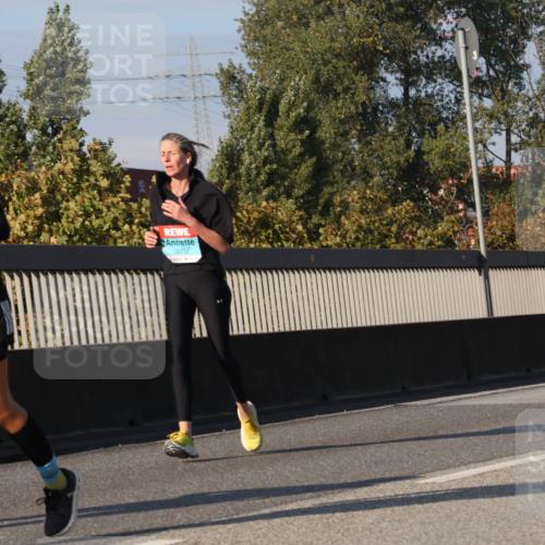 03.10.2025 - Köhlbrandbrückenlauf Luisa Fischer http://msf.ph/oto/9019386 03.10.2025 11:10:08 Position 3 3044, 3670 meine-sportfotos.de