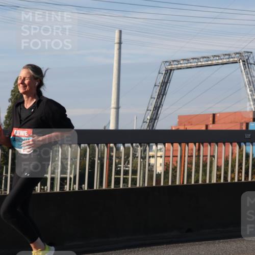 03.10.2025 - Köhlbrandbrückenlauf Luisa Fischer http://msf.ph/oto/9019408 03.10.2025 11:10:12 Position 3 2016, 780 meine-sportfotos.de