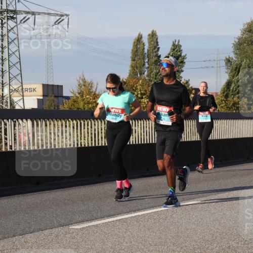 03.10.2025 - Köhlbrandbrückenlauf Luisa Fischer http://msf.ph/oto/9019415 03.10.2025 11:10:13 Position 3 2681, 76 meine-sportfotos.de
