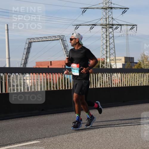 03.10.2025 - Köhlbrandbrückenlauf Luisa Fischer http://msf.ph/oto/9019421 03.10.2025 11:10:14 Position 3 2676 meine-sportfotos.de