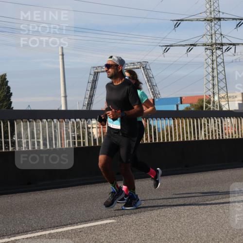 03.10.2025 - Köhlbrandbrückenlauf Luisa Fischer http://msf.ph/oto/9019423 03.10.2025 11:10:14 Position 3  meine-sportfotos.de