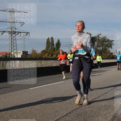 03.10.2025 - Köhlbrandbrückenlauf Luisa Fischer http://msf.ph/oto/9019438 03.10.2025 11:10:17 Position 3 3729 meine-sportfotos.de