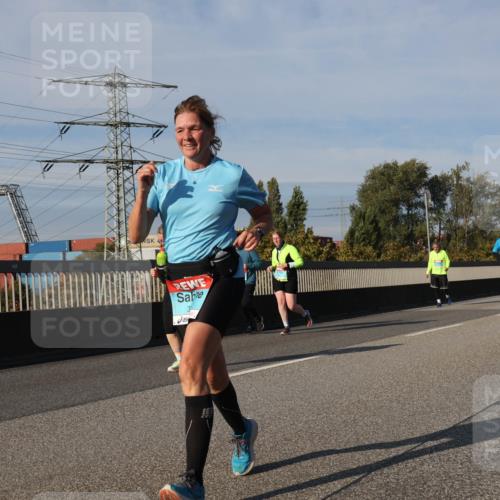 03.10.2025 - Köhlbrandbrückenlauf Luisa Fischer http://msf.ph/oto/9019448 03.10.2025 11:10:19 Position 3  meine-sportfotos.de