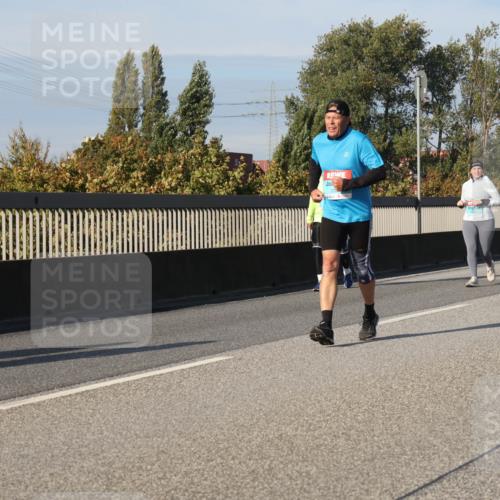 03.10.2025 - Köhlbrandbrückenlauf Luisa Fischer http://msf.ph/oto/9019474 03.10.2025 11:10:21 Position 3  meine-sportfotos.de